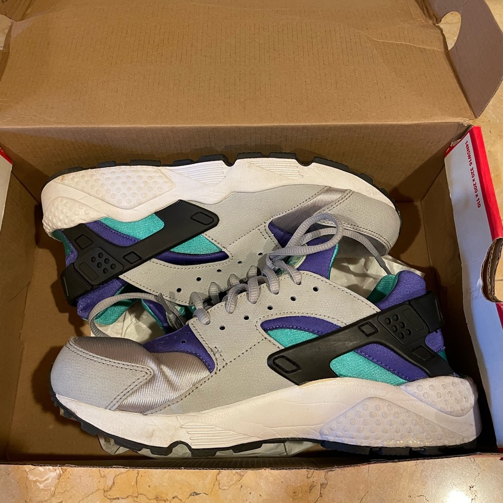 Women Nike huaraches